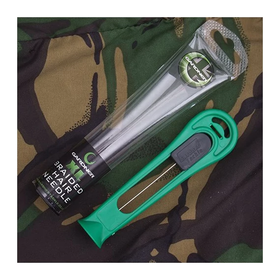 Whole-Braided-Hair-Needle-XL-and-packaging-on-camo-copy.jpg
